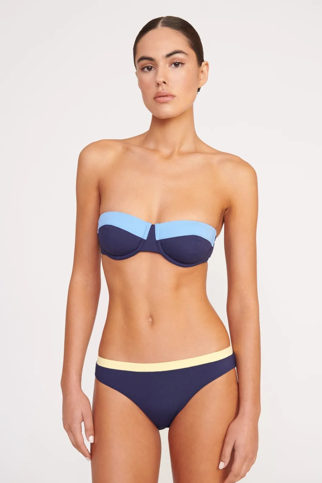STAUD JO BALCONETTE BIKINI TOP NAVY COLORBLOCK< Swim | Bikinis