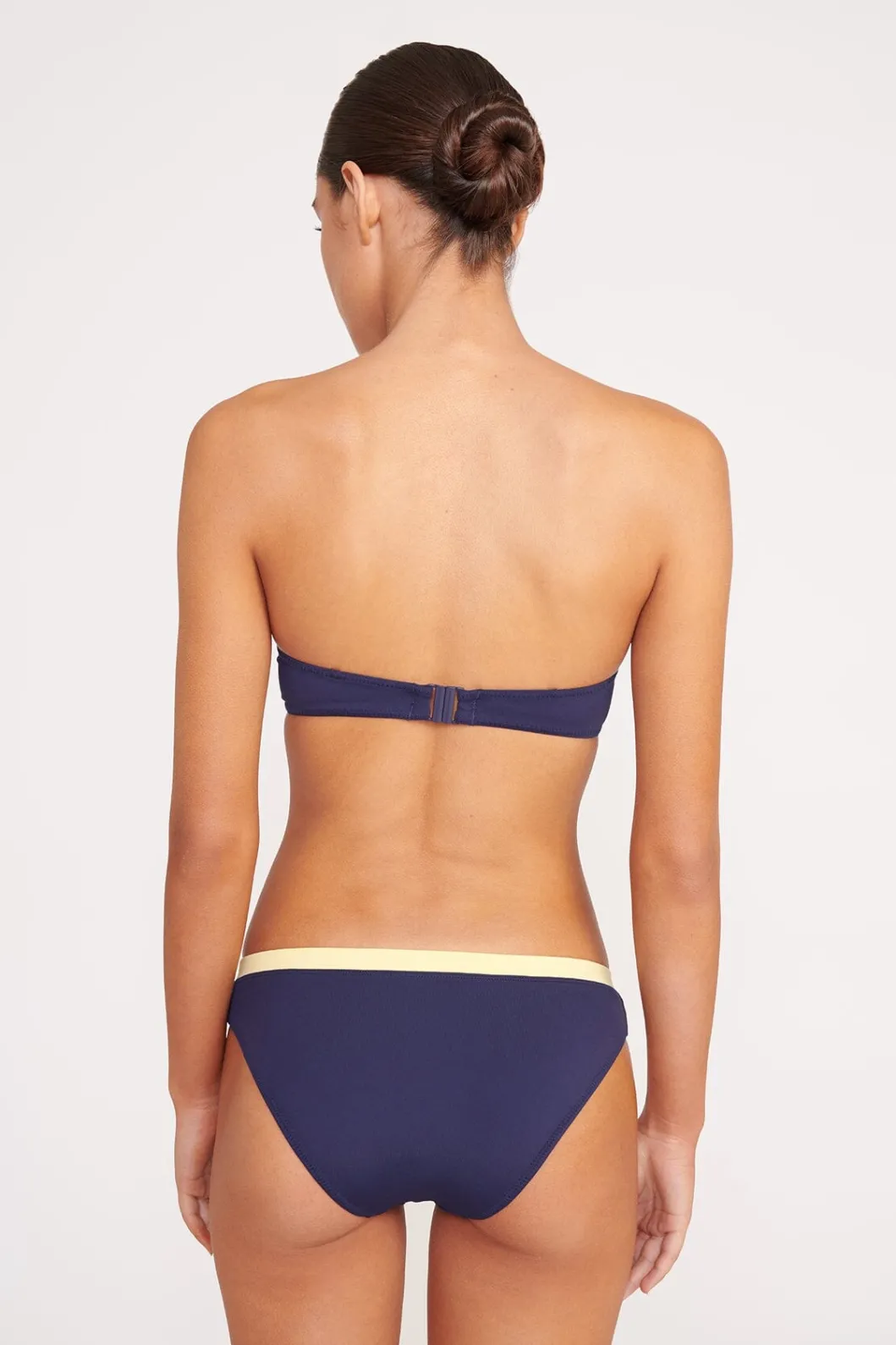 STAUD JO BALCONETTE BIKINI TOP NAVY COLORBLOCK< Swim | Bikinis